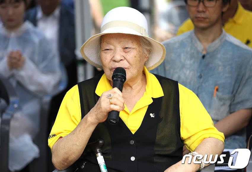 인권운동가 용담 안점순 할머니 기록 사진